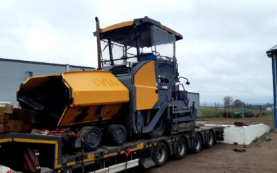 Transport rozściełacza asfaltu ze Szwecji do Polski